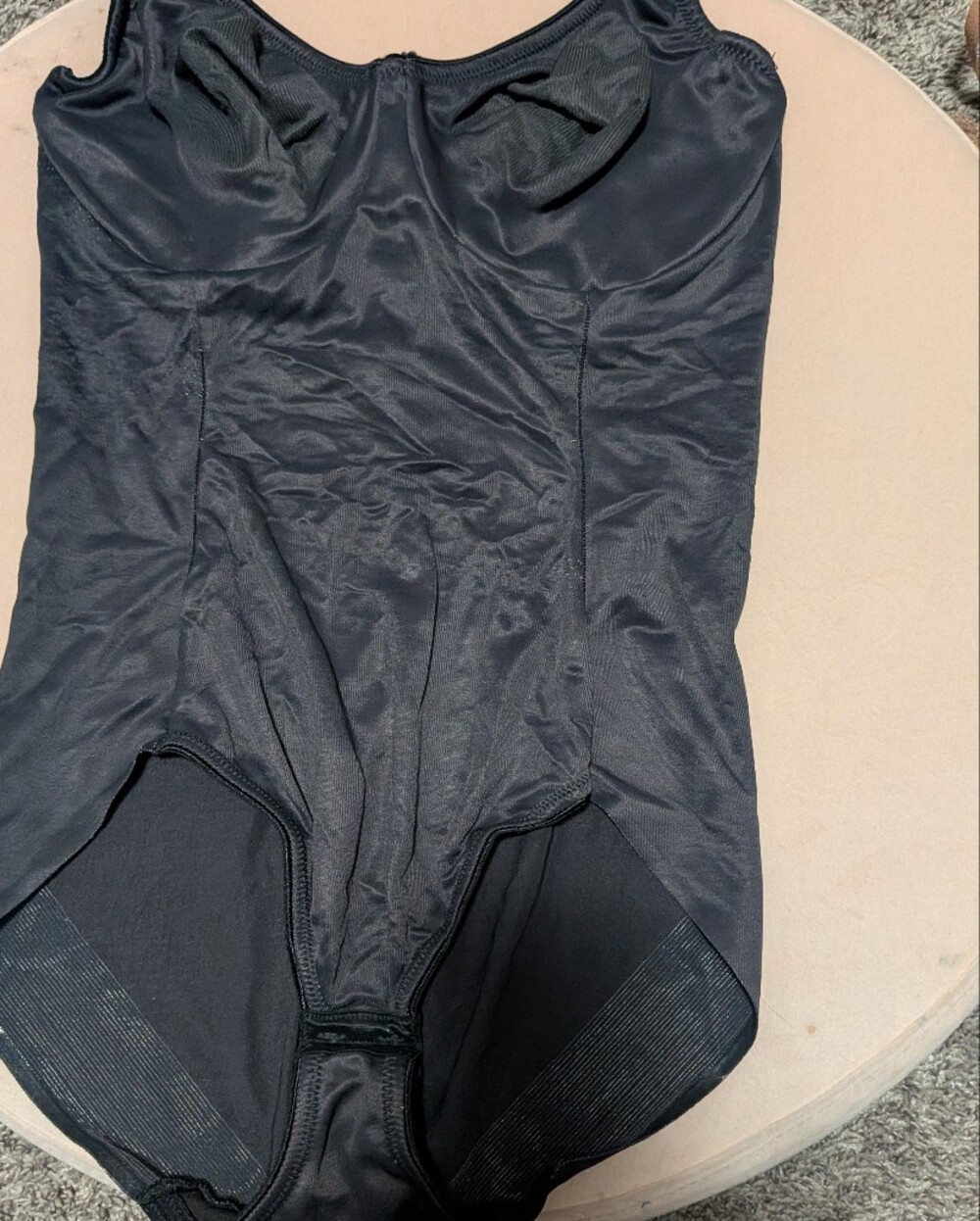 Naomi And Nicole Black Shapewear Bodysuit Size D 38